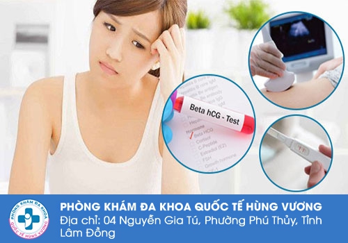 Chị em nên thăm khám chuyên khoa để được kiểm tra thai an toàn và chính xác.